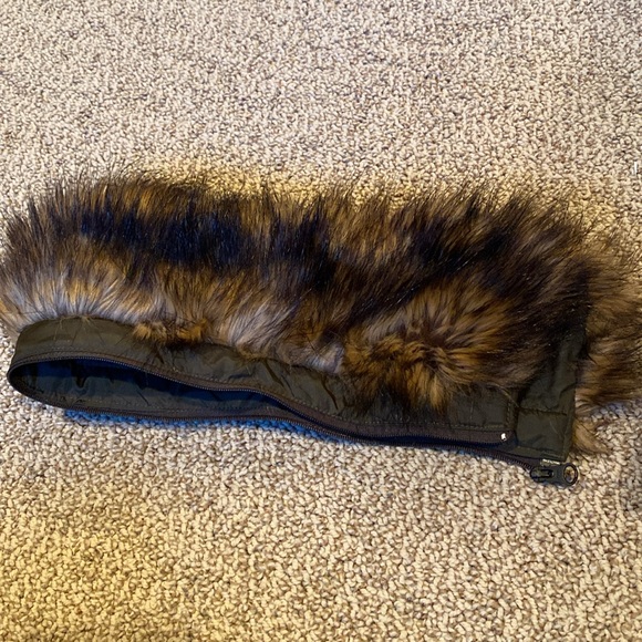 The North Face jacket - Picture 13 of 13